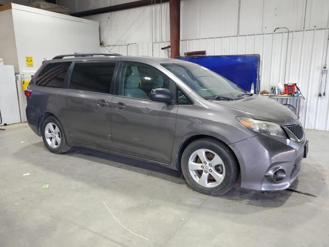 2017 TOYOTA SIENNA LE 5TDKZ3DCXHS898958