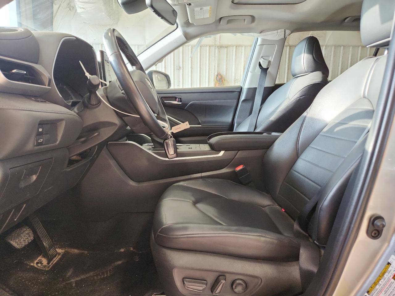 TOYOTA HIGHLANDER XLE