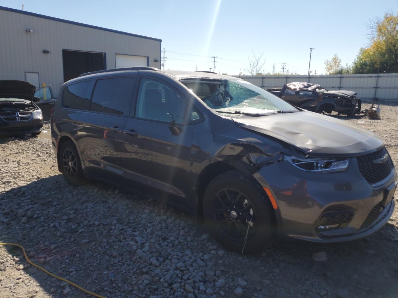 Lot #3301844358 2022 CHRYSLER PACIFICA TOURING L