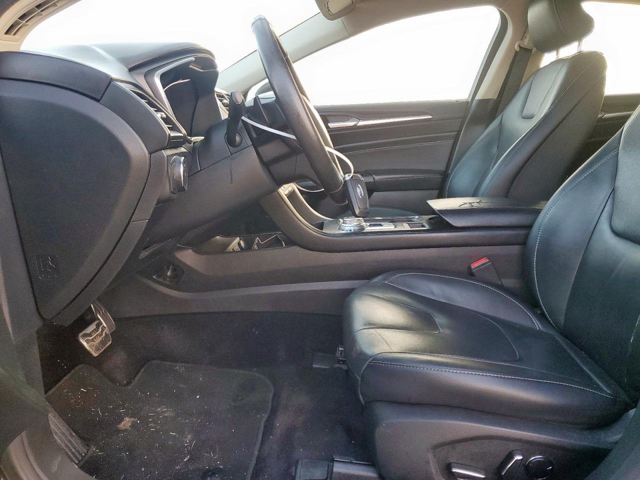 FORD FUSION TITANIUM