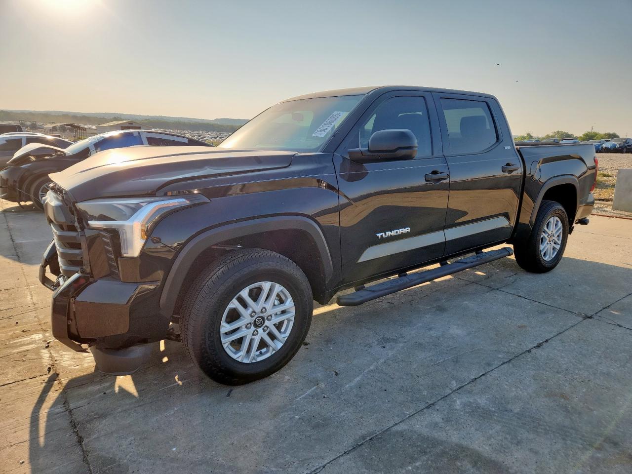 TOYOTA TUNDRA CREWMAX SR