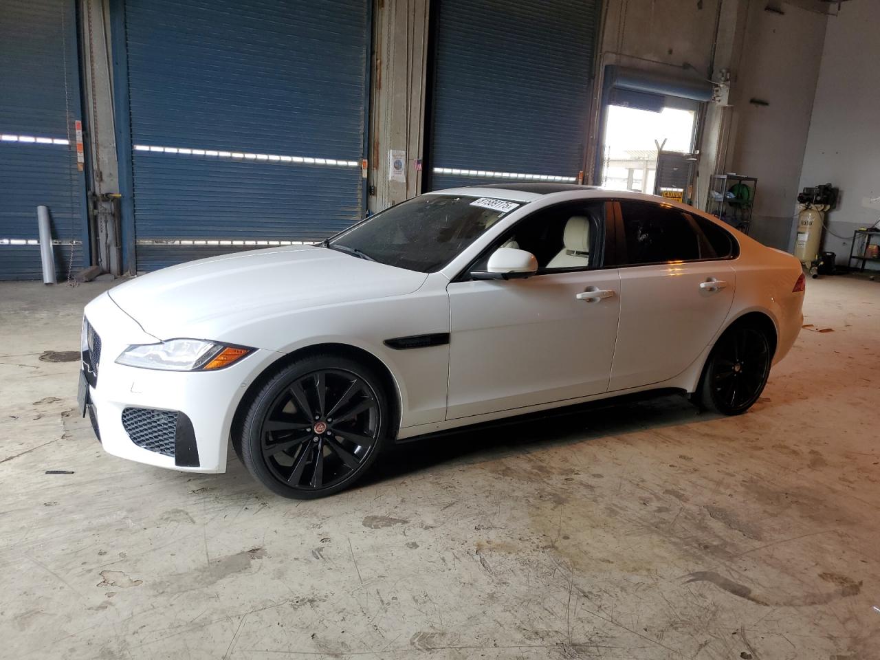 JAGUAR XF S
