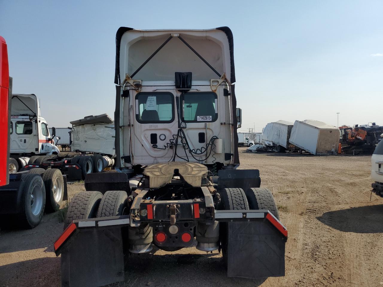 Lot #3246032186 2016 FREIGHTLINER CASCADIA 1