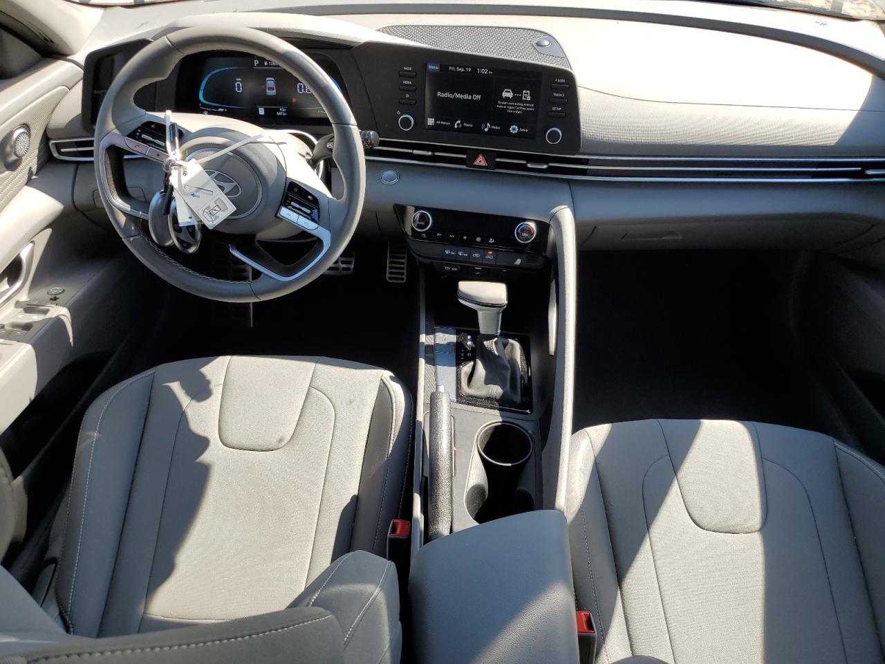 HYUNDAI ELANTRA SEL SPORT