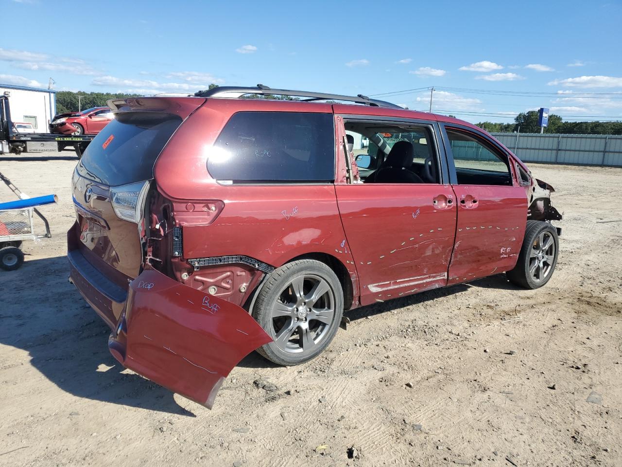 TOYOTA SIENNA SE