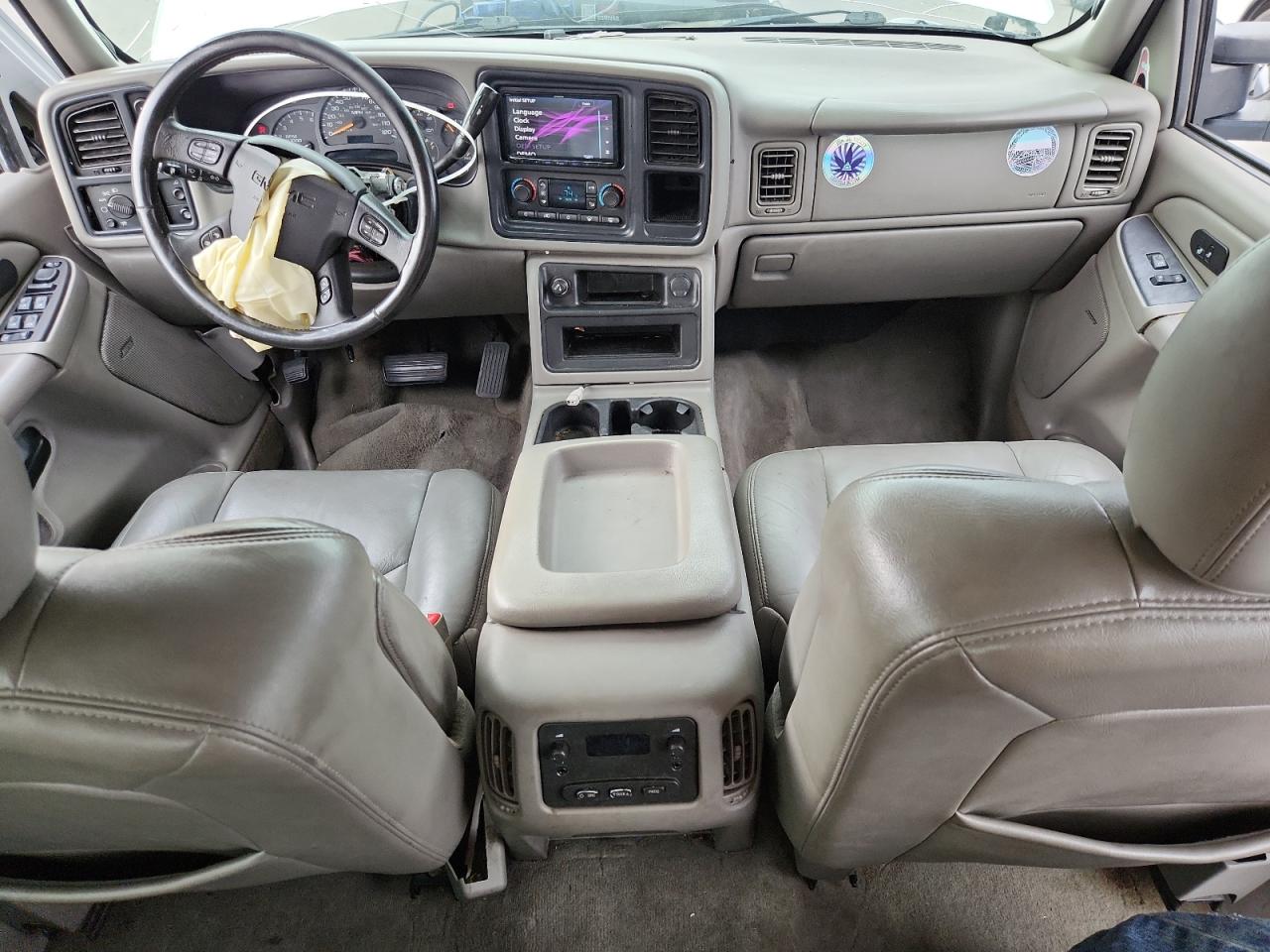 Lot #3281979091 2004 GMC NEW SIERRA