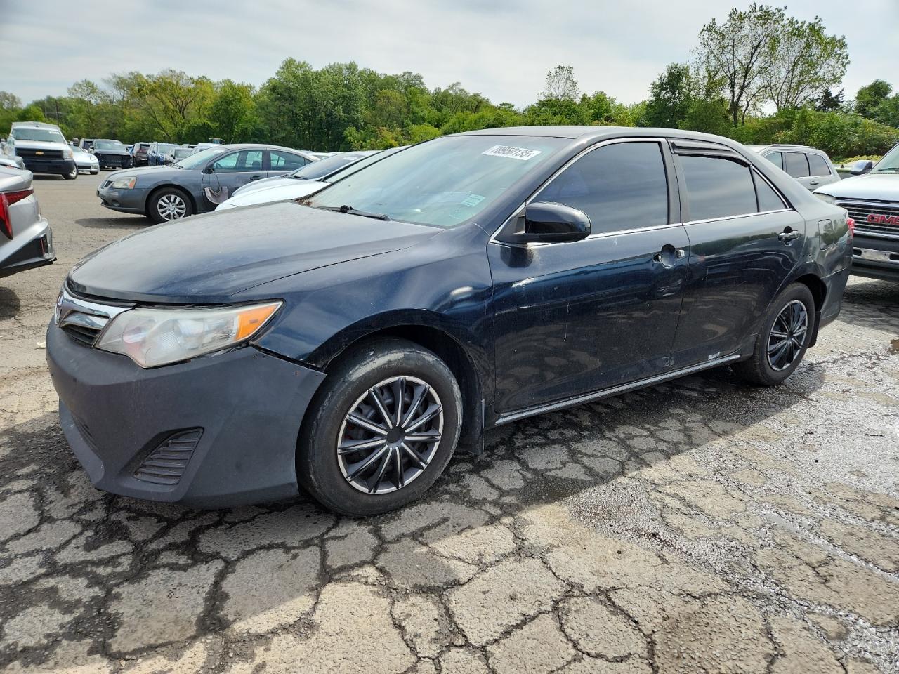 TOYOTA CAMRY BASE
