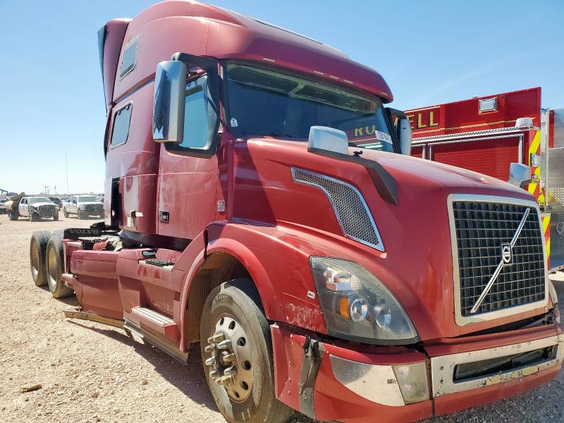 Global Auto Auctions: 2016 VOLVO VNL