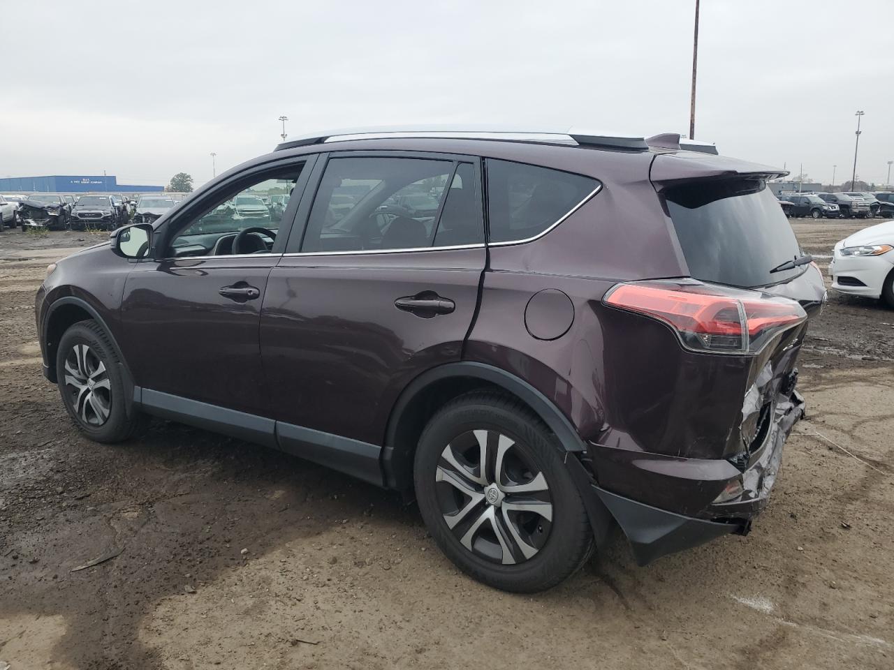 TOYOTA RAV4 LE