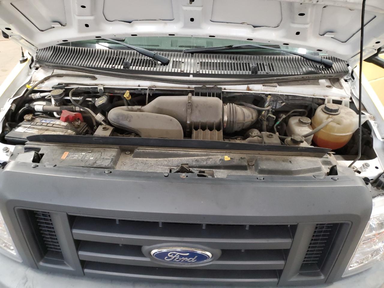 FORD ECONOLINE E450 SUPER DUTY CUTAWAY VAN