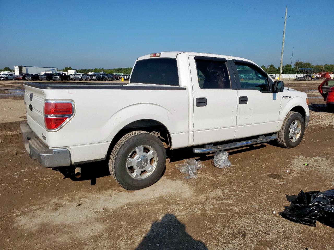 FORD F-150 SUPERCREW