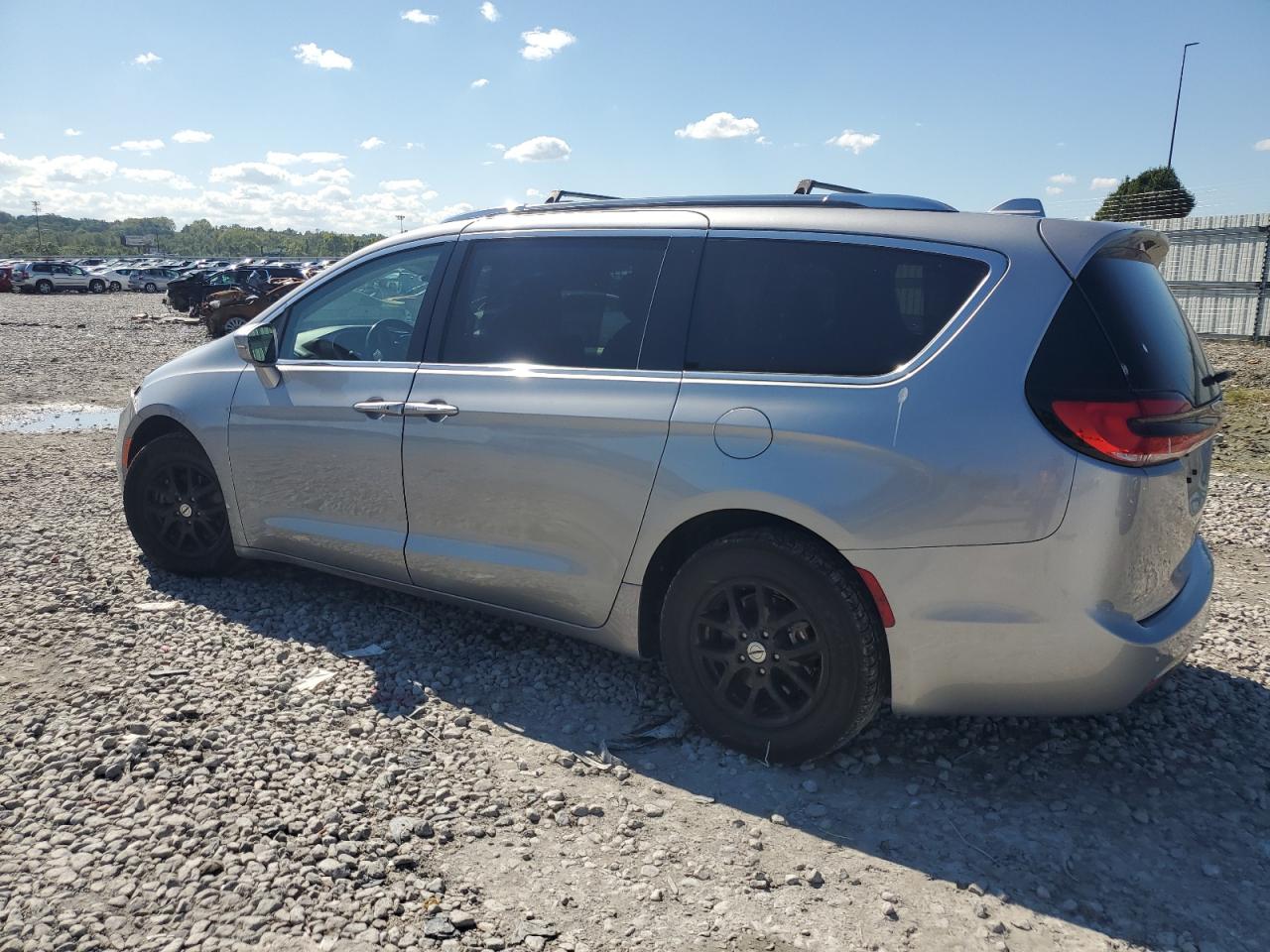 CHRYSLER PACIFICA TOURING L