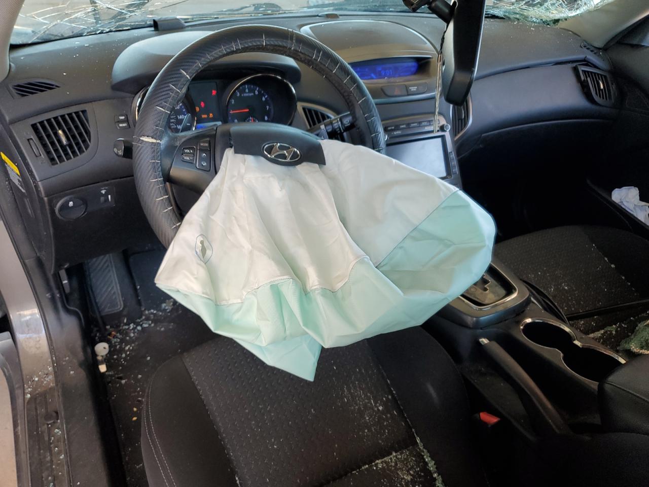 HYUNDAI GENESIS 2.0T