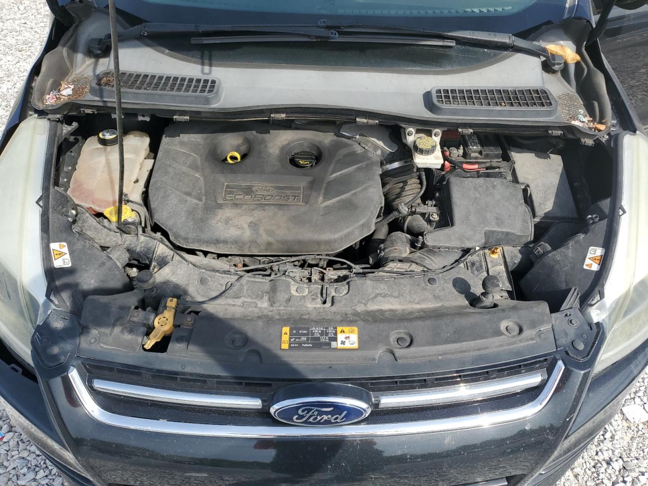 FORD ESCAPE TITANIUM