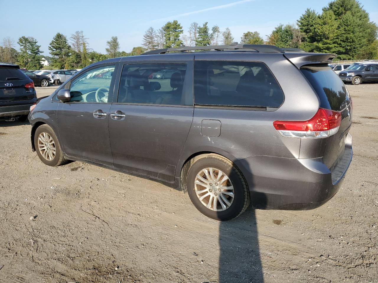 TOYOTA SIENNA XLE