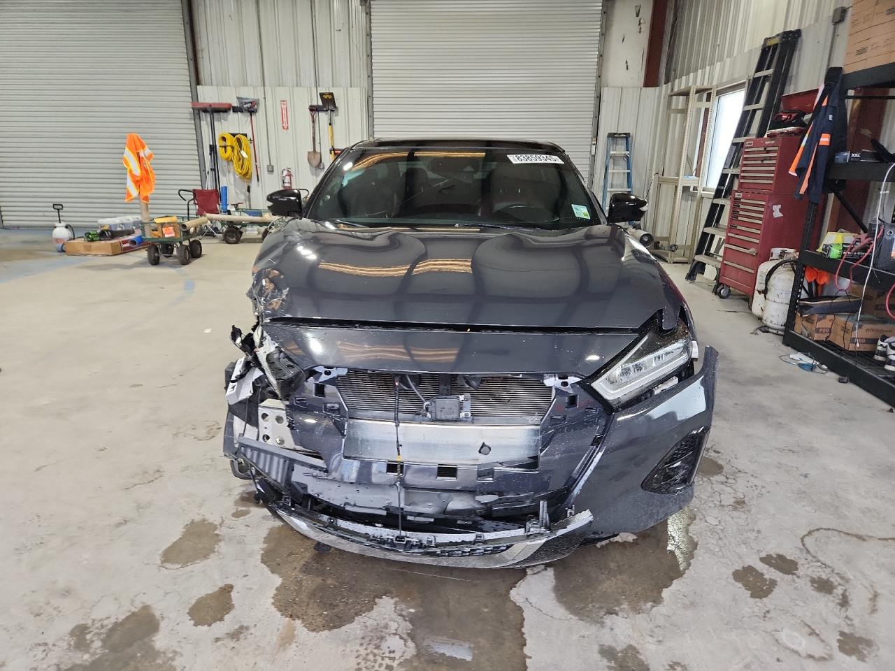 NISSAN MAXIMA PLATINUM