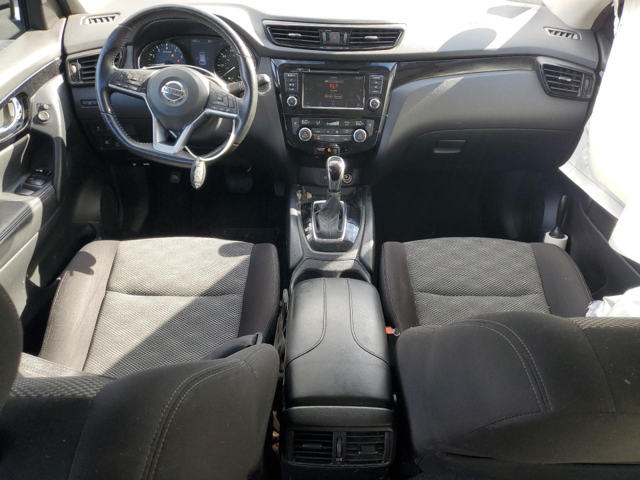 NISSAN ROGUE SPORT SV