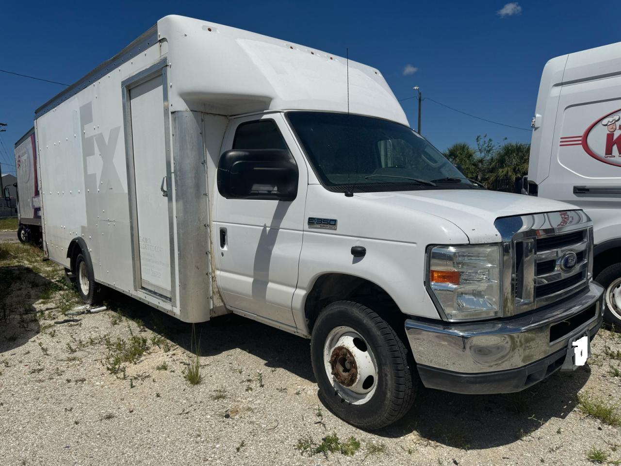FORD ECONOLINE E350 SUPER DUTY CUTAWAY VAN