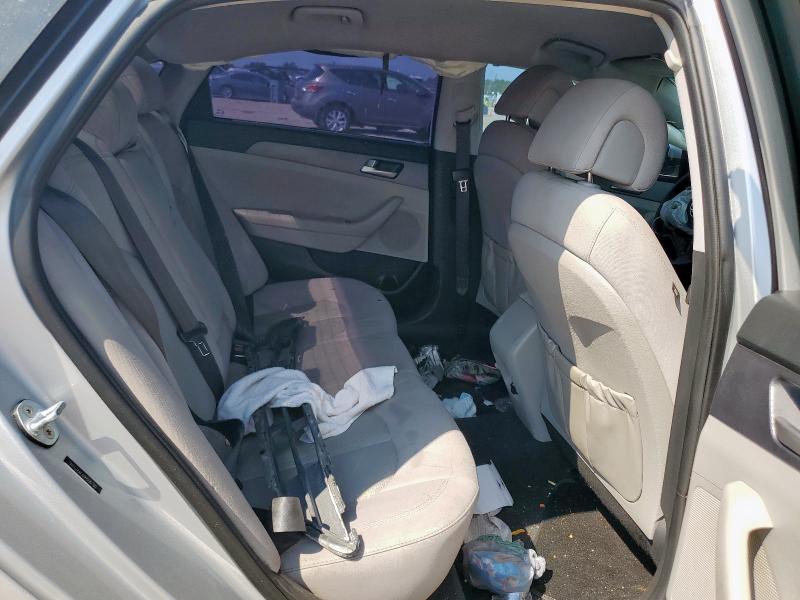 2017 HYUNDAI SONATA SE 5NPE24AFXHH556700