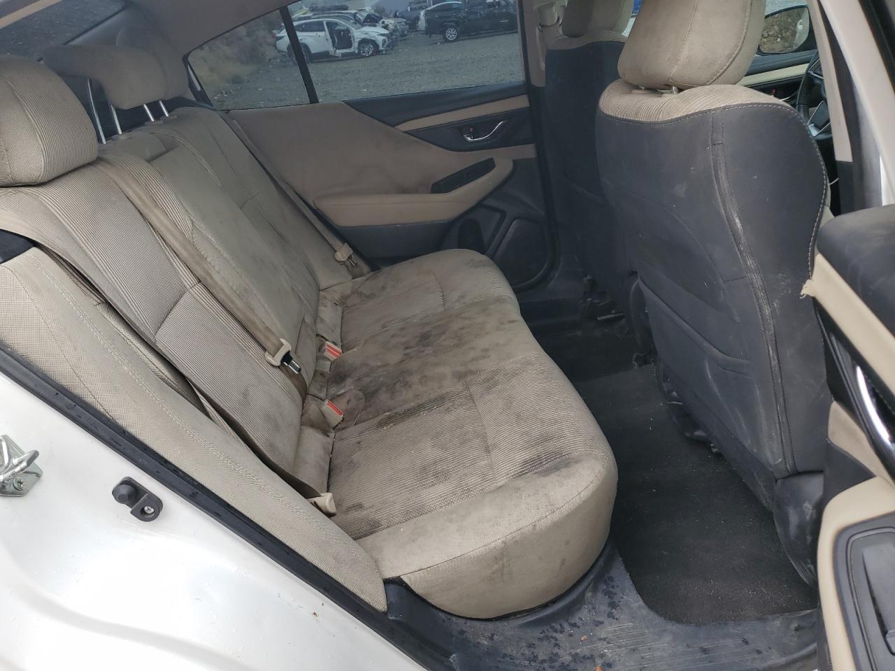 SUBARU LEGACY PREMIUM