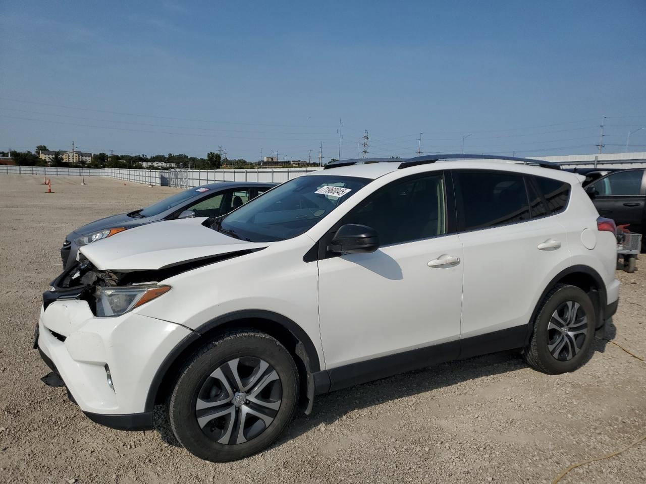 TOYOTA RAV4 LE
