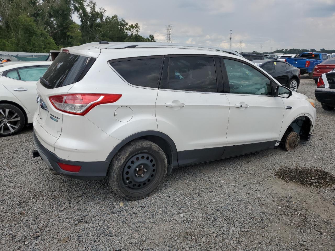 FORD ESCAPE TITANIUM