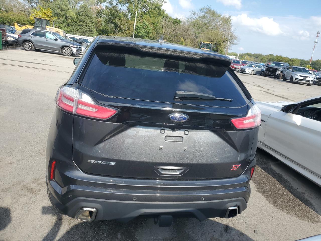 FORD EDGE ST