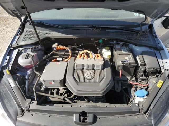 2016 VOLKSWAGEN E-GOLF SE - WVWKP7AU9GW911546