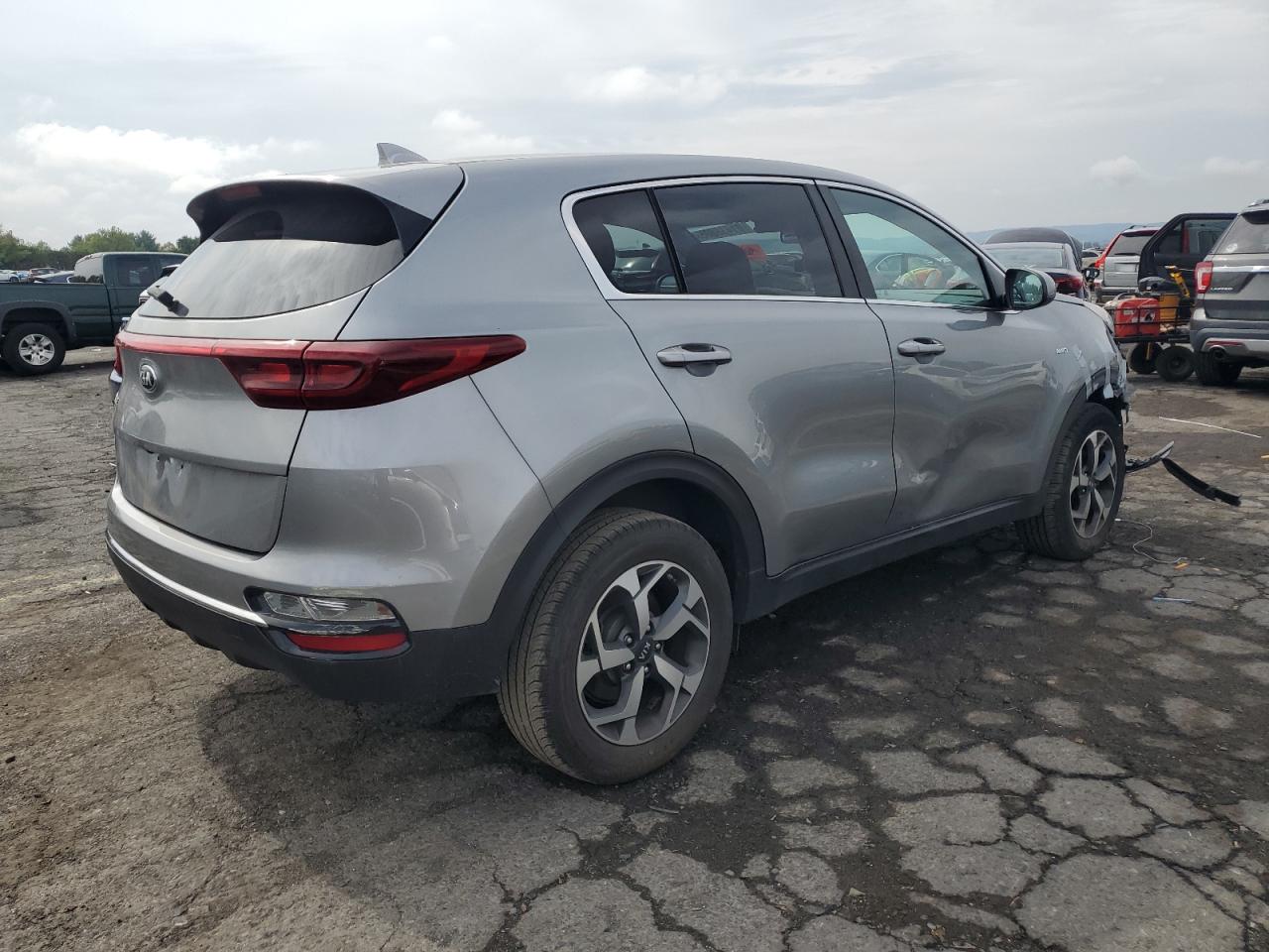 KIA SPORTAGE LX