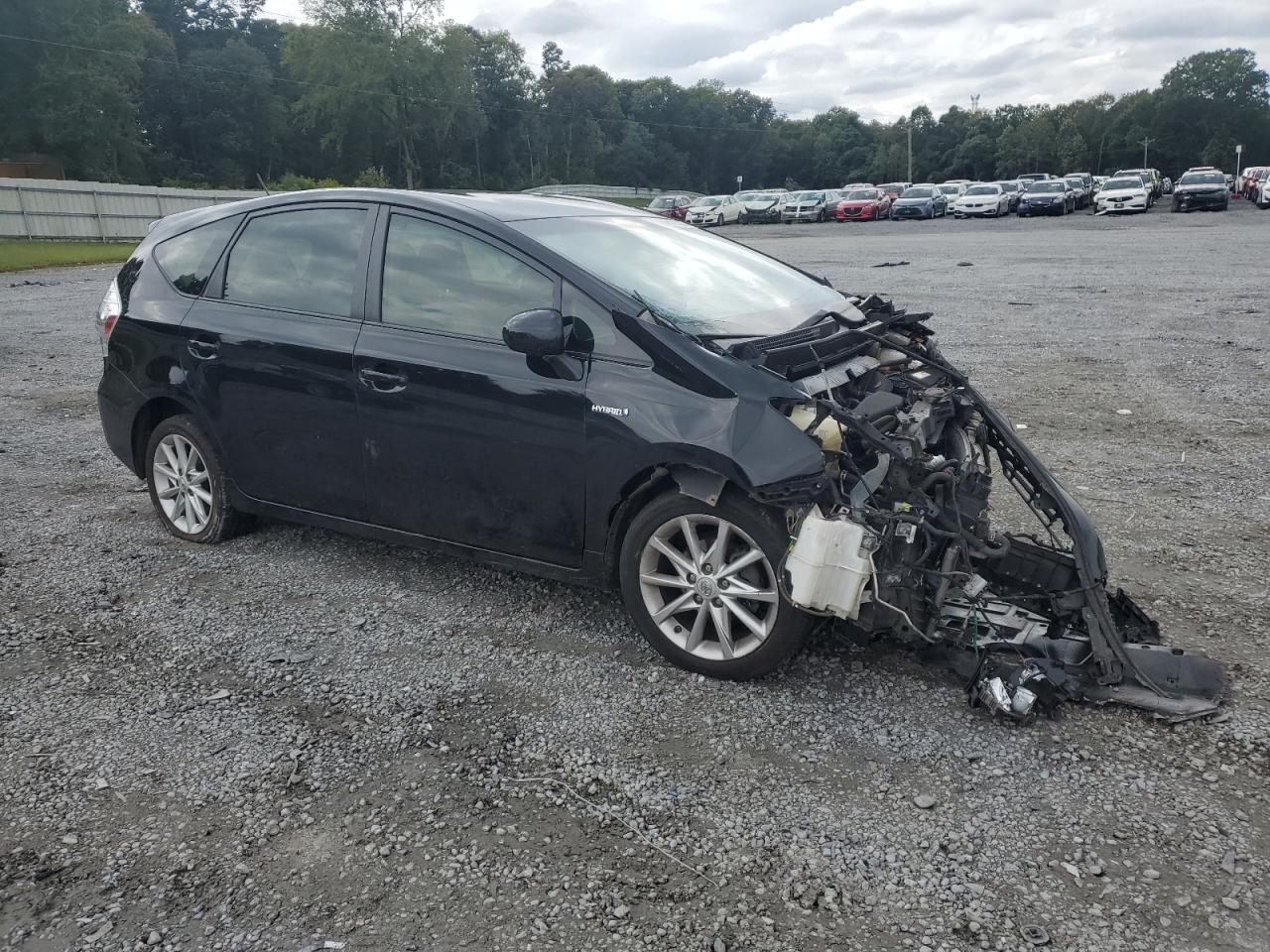 TOYOTA PRIUS V