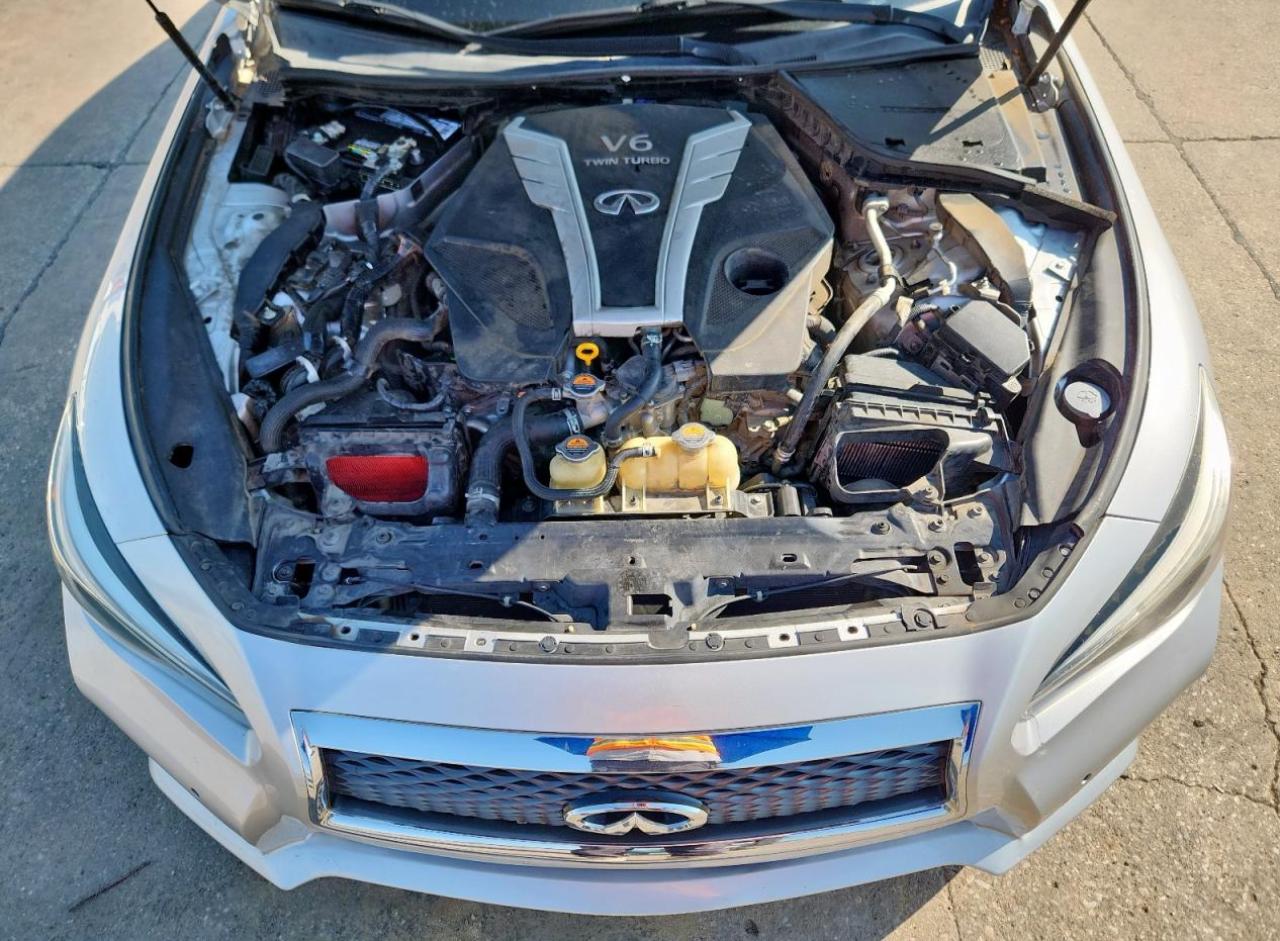 INFINITI Q50 PREMIUM