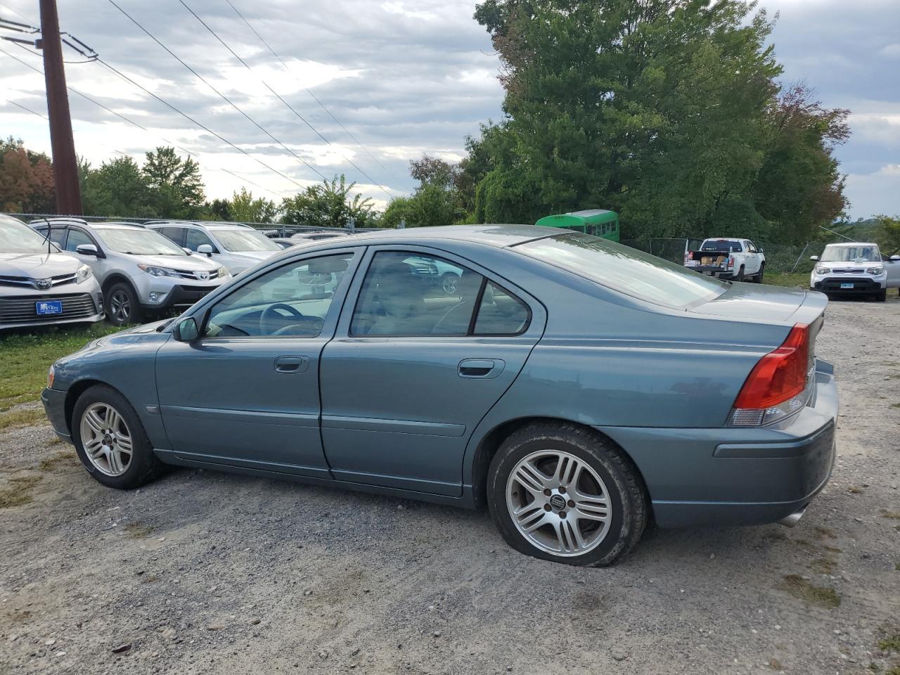 Lot #3240105541 2005 VOLVO S60 2.5T