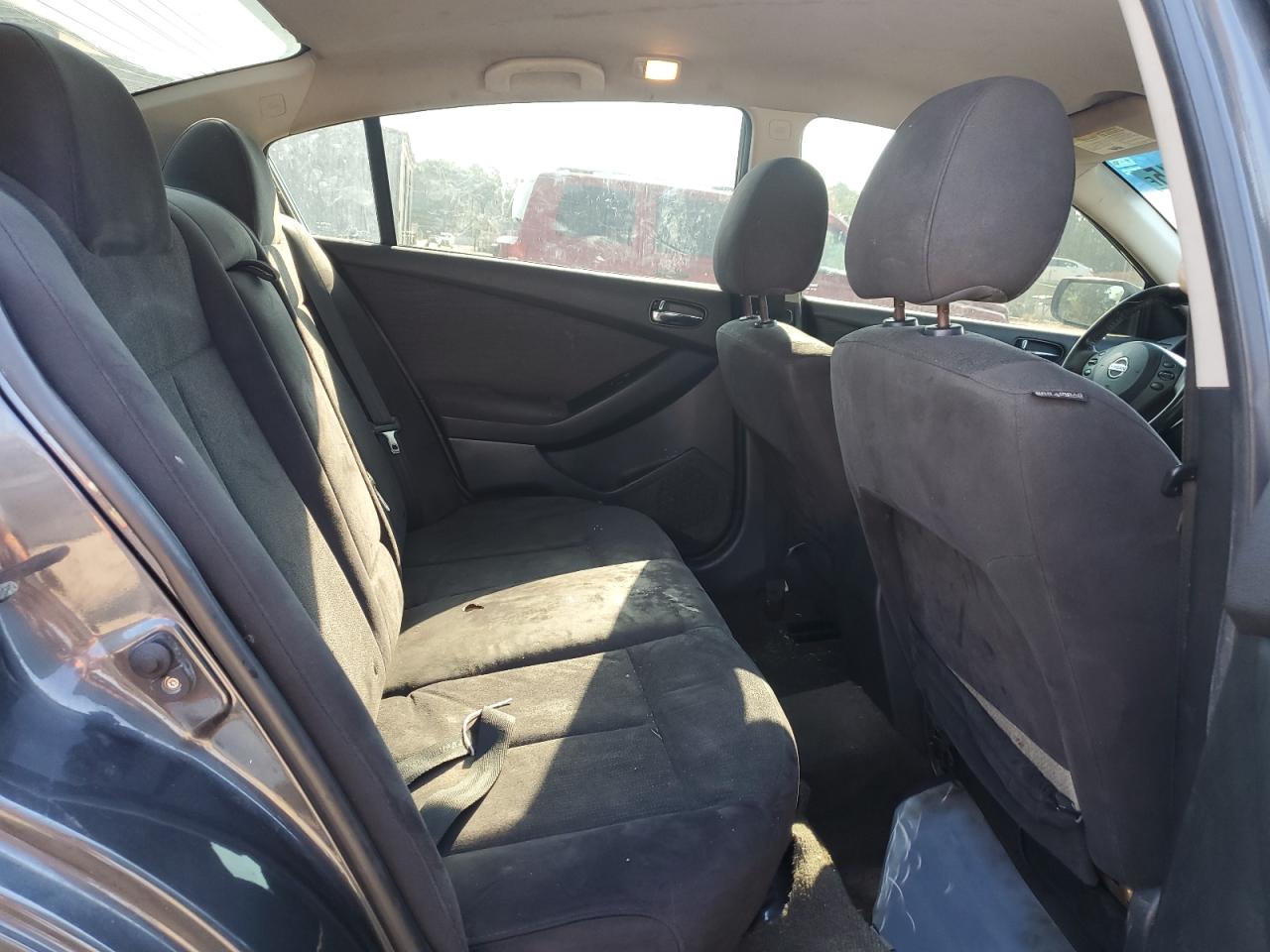NISSAN ALTIMA BASE
