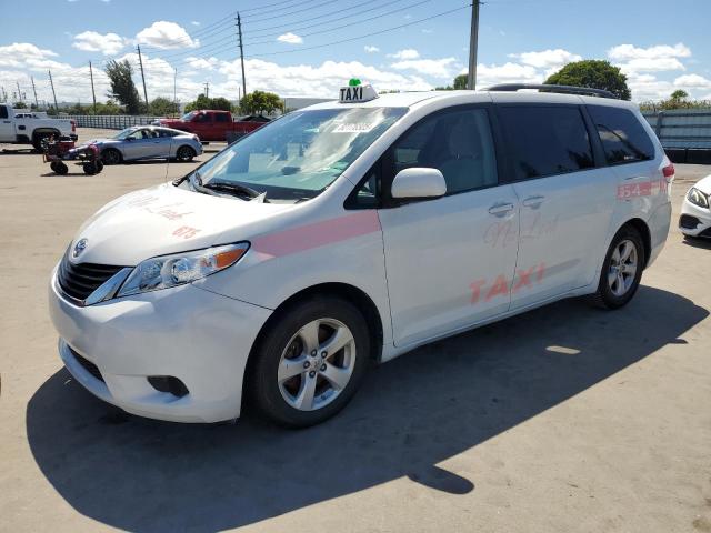 2013 TOYOTA SIENNA LE #3302704008
