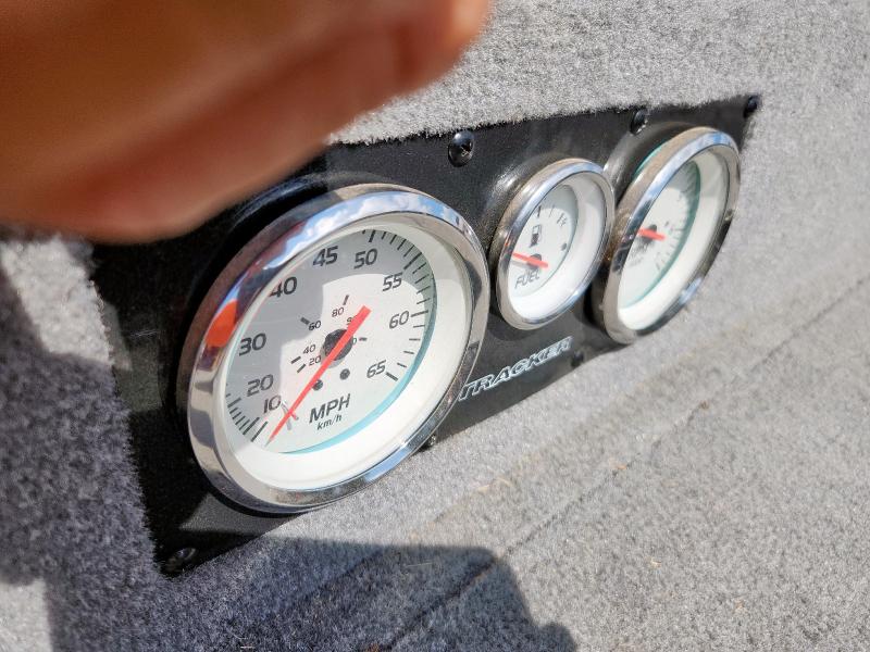 2013 TRACKER BOAT #3276354724