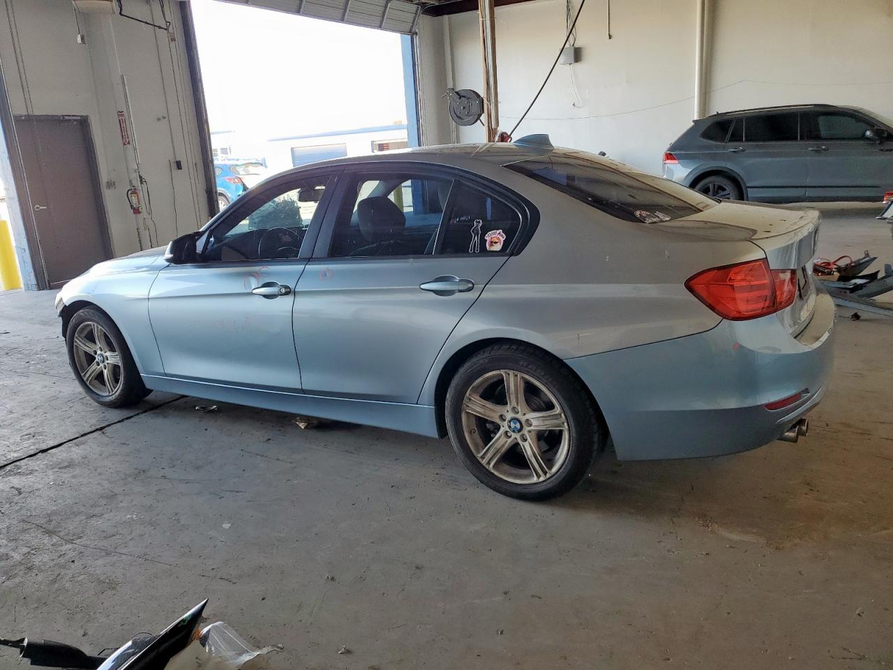 BMW 3 SERIES I SULEV