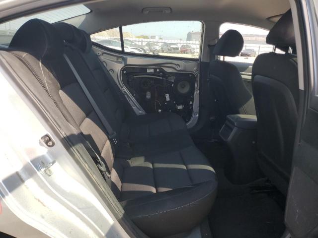 2018 HYUNDAI ELANTRA SEL - KMHD84LF0JU574217