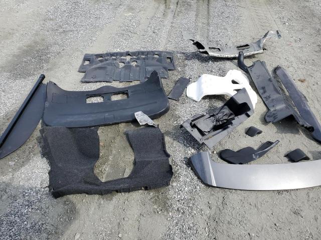 2018 TOYOTA RAV4 SE JTMJFREV5JJ737671