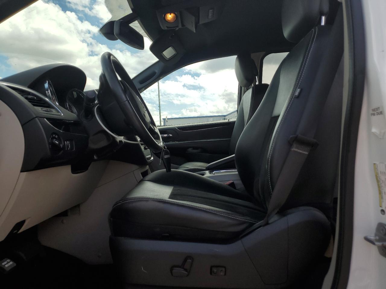 DODGE GRAND CARAVAN SXT