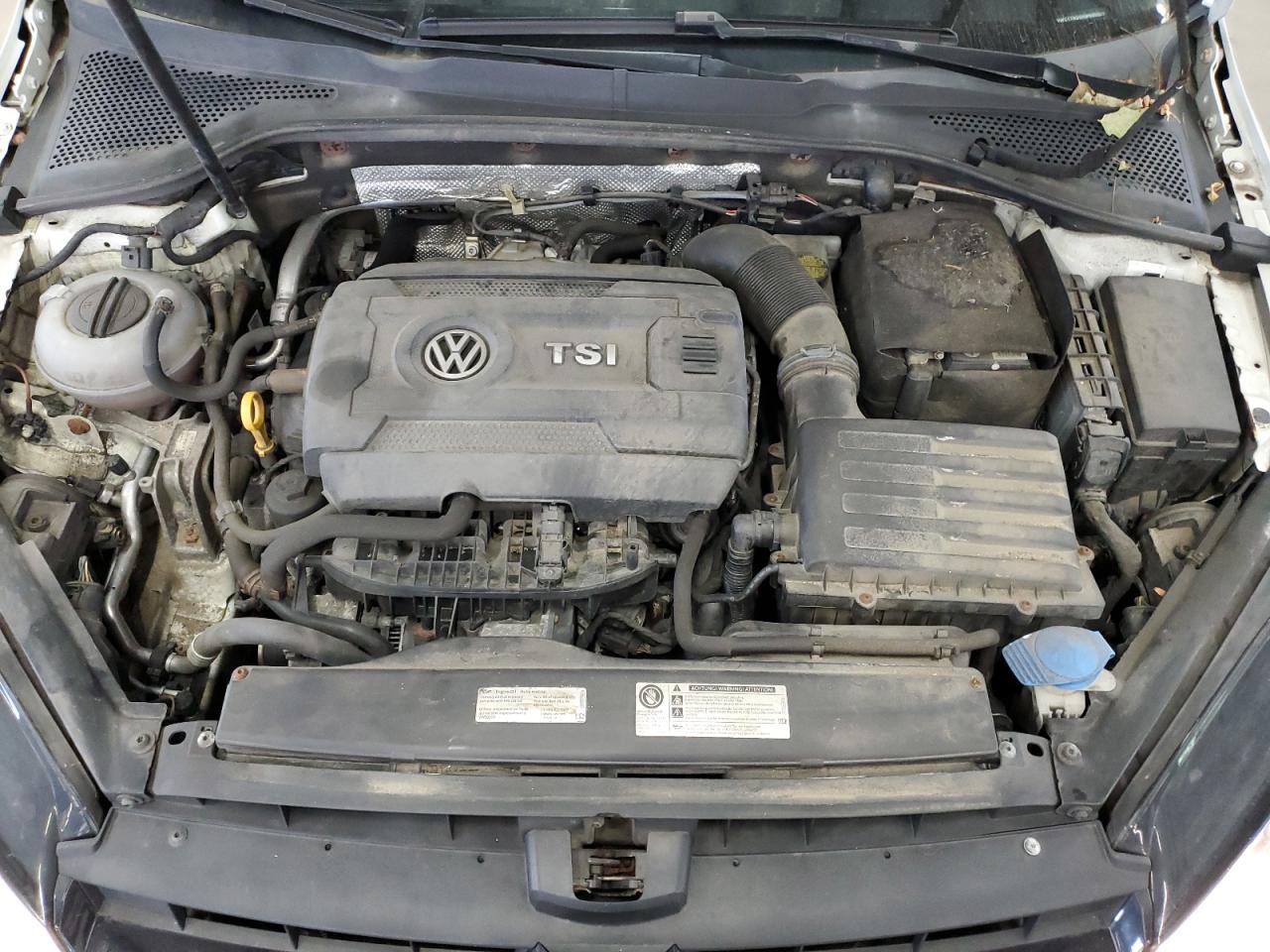 VOLKSWAGEN GOLF SPORTSVAN S