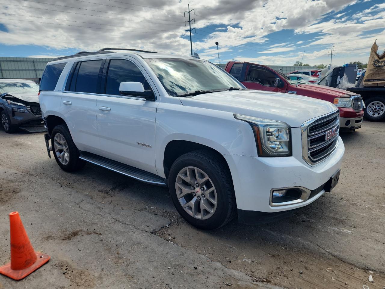GMC YUKON SLT