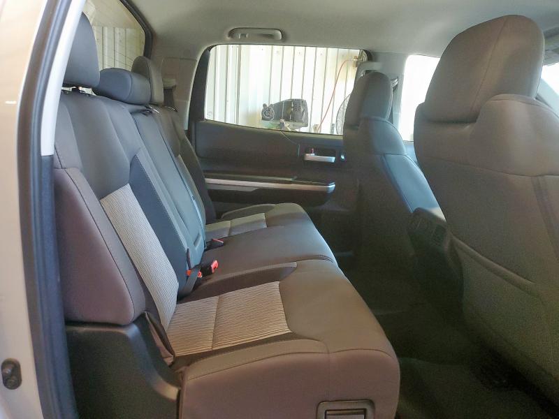 2016 TOYOTA TUNDRA CREWMAX SR5 5TFDW5F10GX571146
