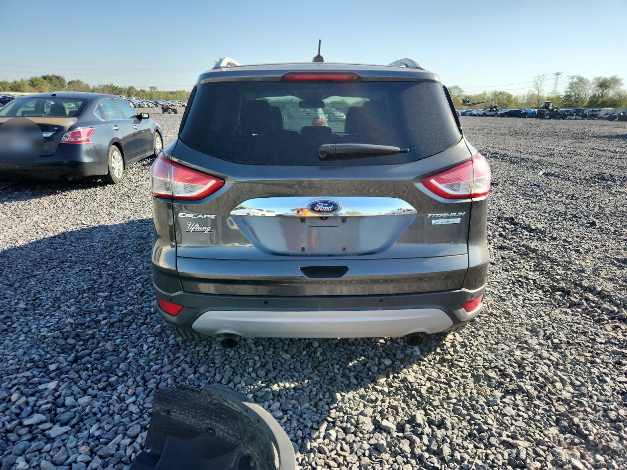 FORD ESCAPE TITANIUM