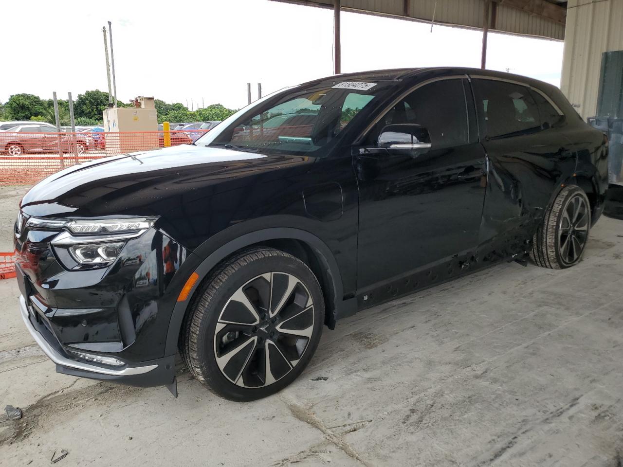 Lot #3302728111 2024 VINFAST TRADING AND PRODU VF 8 PLUS