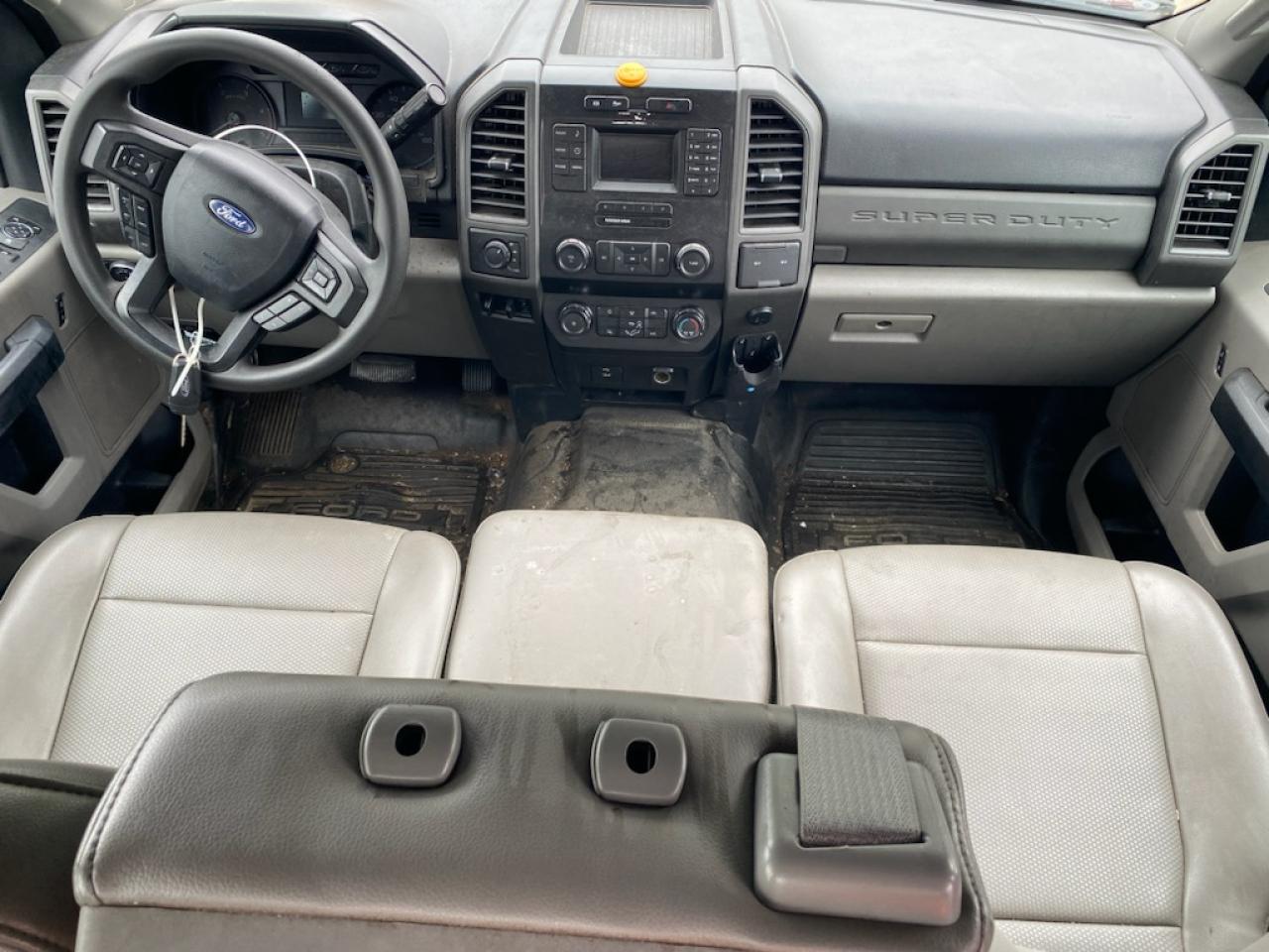 FORD F-350 SUPER DUTY