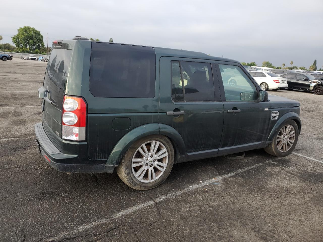 LAND ROVER LR4 HSE PLUS