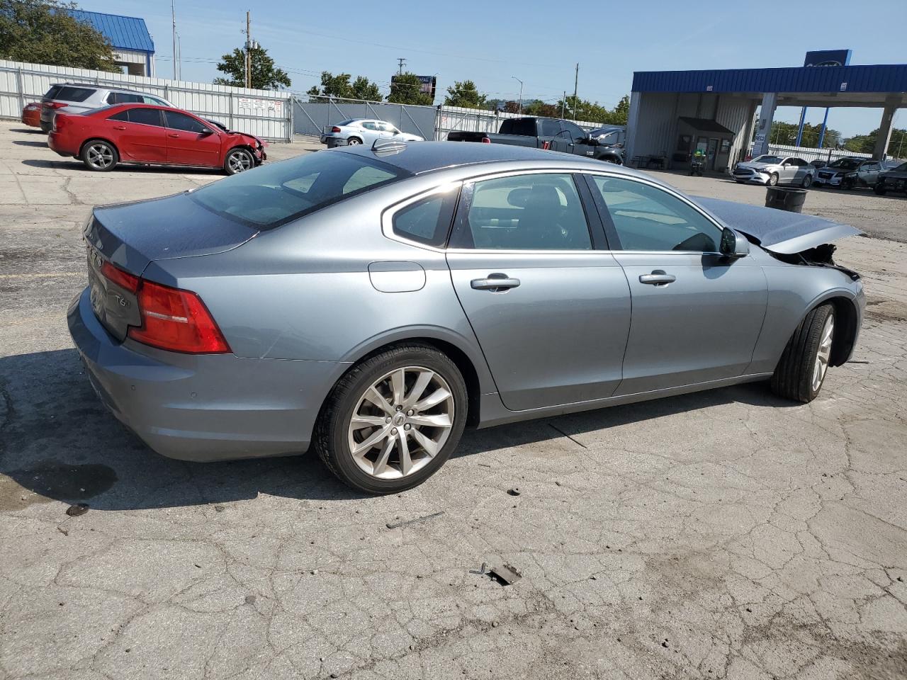 VOLVO S90 T6 MOMENTUM