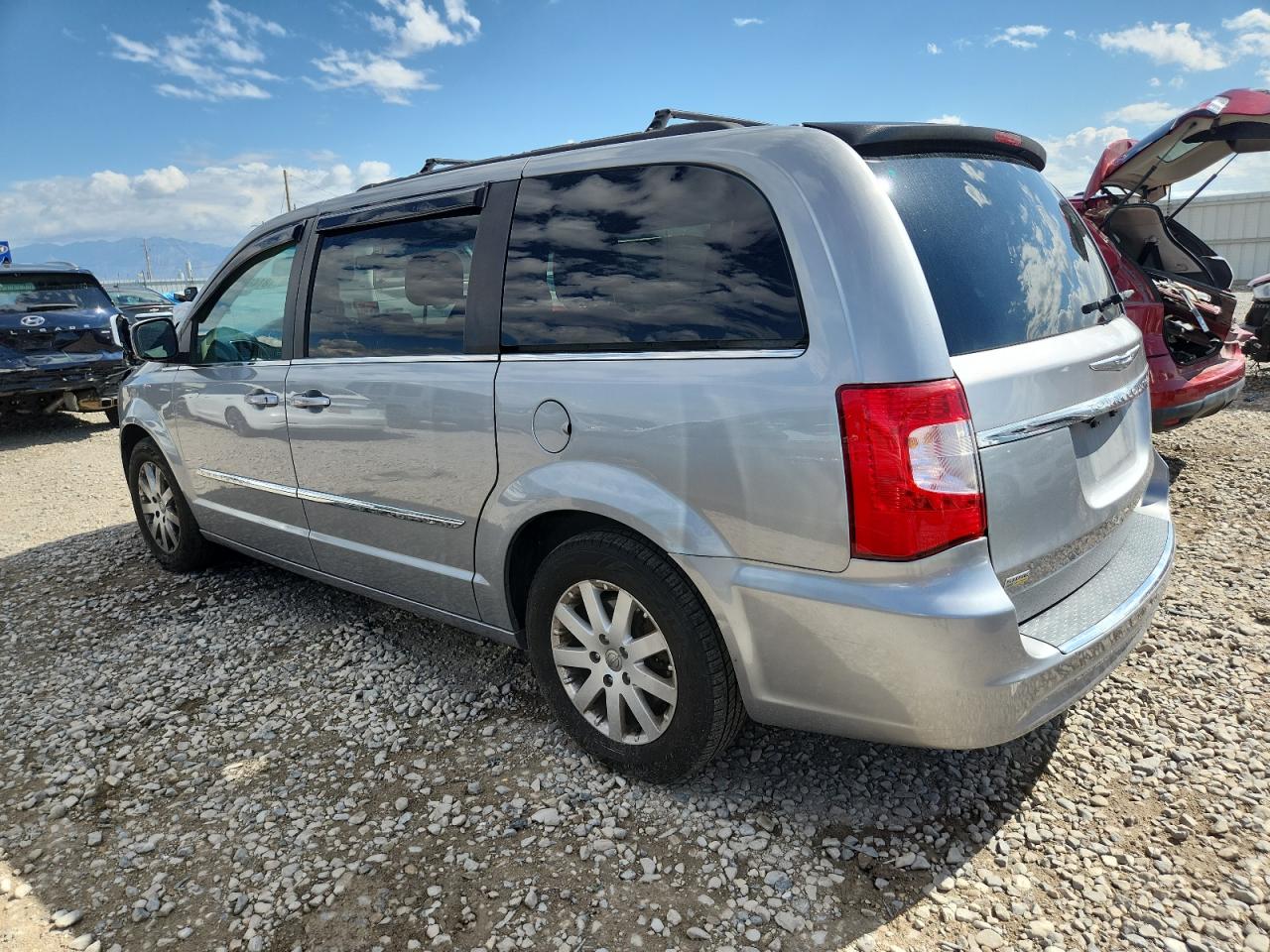 CHRYSLER TOWN & COUNTRY TOURING
