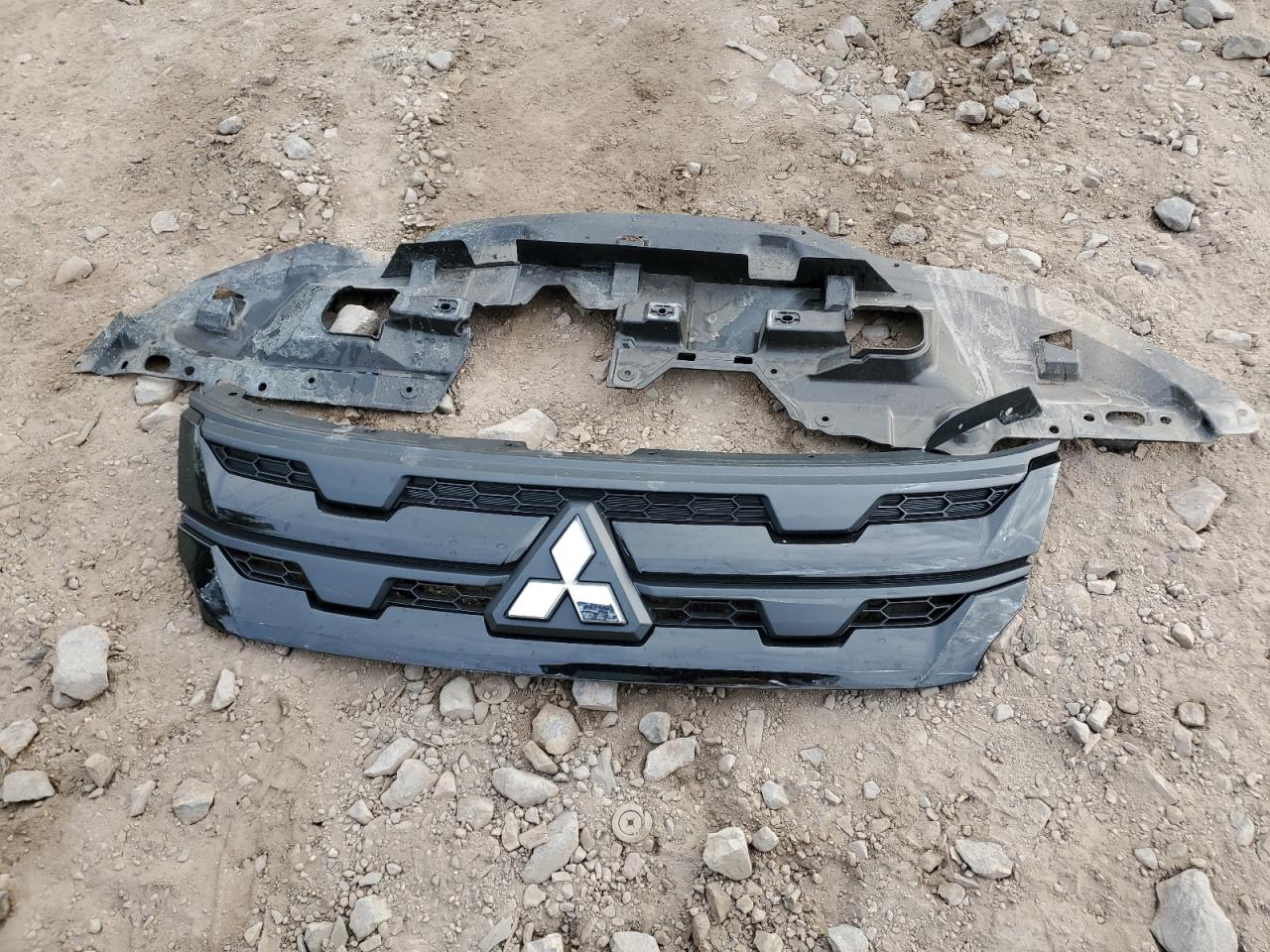 MITSUBISHI OUTLANDER S