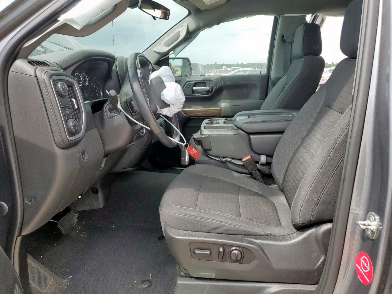 CHEVROLET SILVERADO C1500 LT